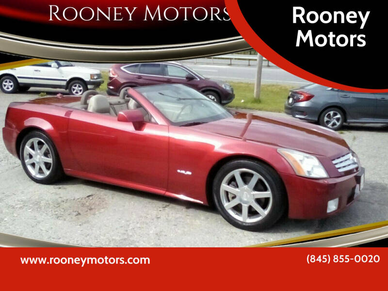 2004 Cadillac XLR Base's photo