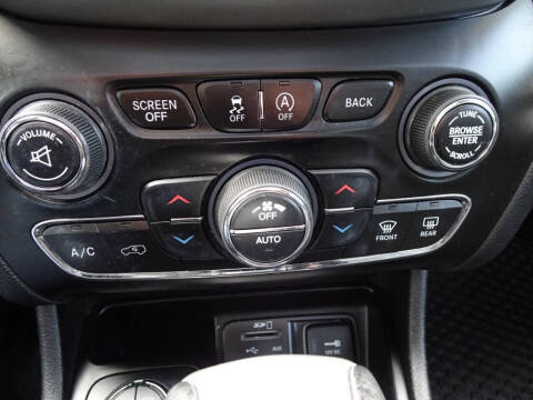 2017 Jeep Cherokee Trailhawk L Plus