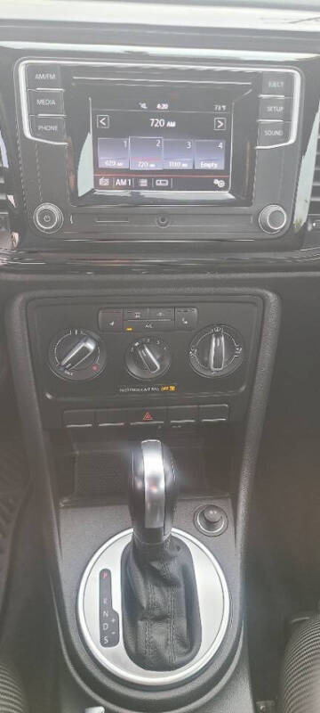 2016 Volkswagen Beetle 1.8T Wolfsburg Edition PZEV