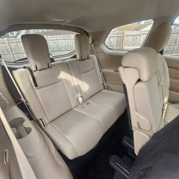 2017 Nissan Pathfinder S