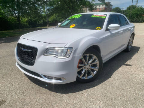 2018 Chrysler 300 for sale at Craven Cars in Louisville KY