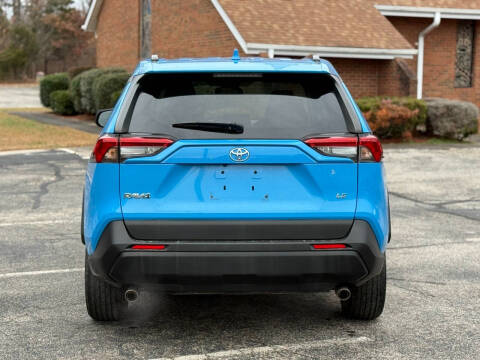 2021 Toyota RAV4 LE