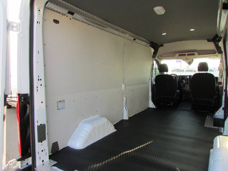 2024 Ford Transit 250