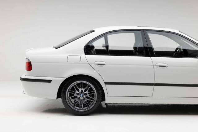 2001 BMW M5