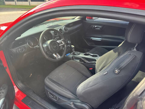 2015 Ford Mustang V6