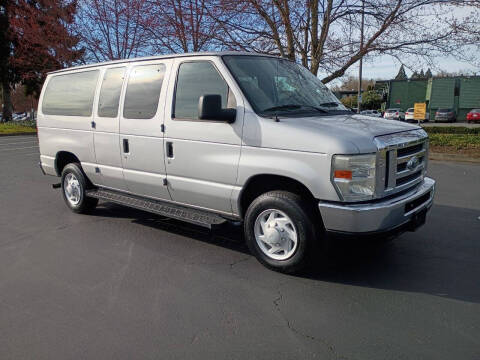2009 Ford E-Series E-350 SD XLT