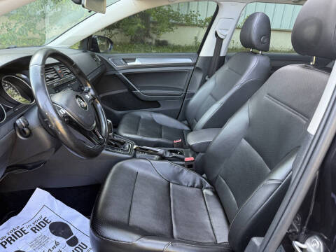 2018 Volkswagen Golf SportWagen TSI S