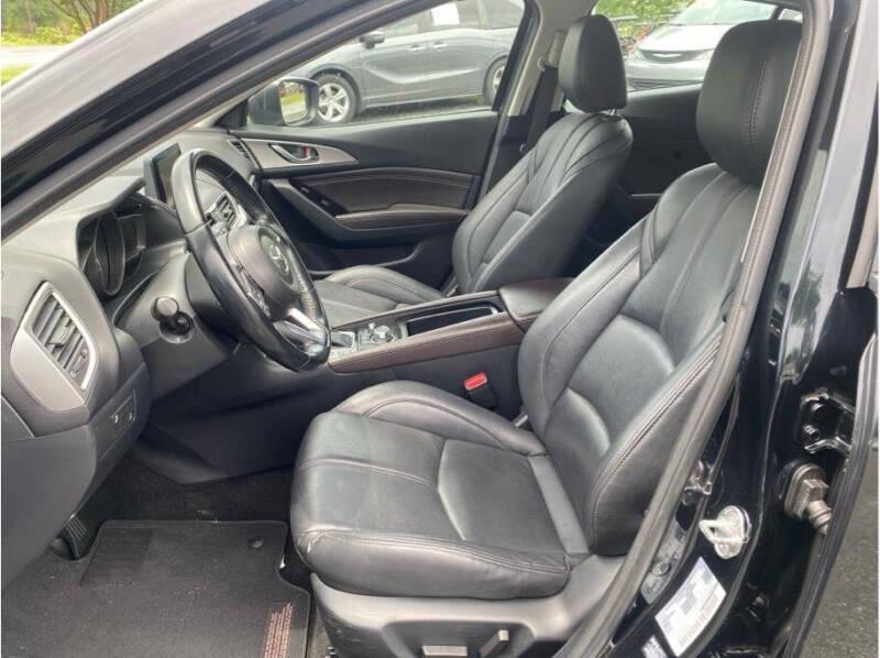 2018 Mazda MAZDA3 Touring