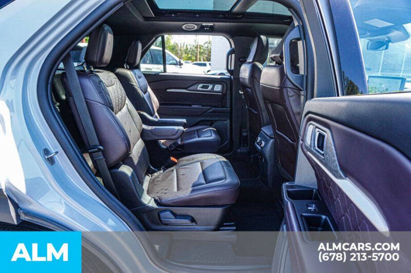 2025 Ford Explorer Platinum