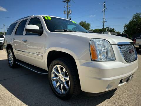 2013 GMC Yukon for sale at Thorne Auto in Evansdale IA