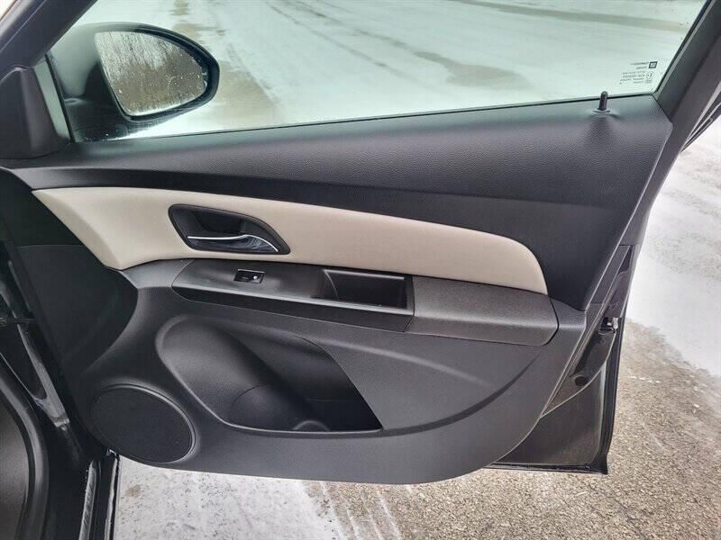 2013 Chevrolet Cruze LS Auto