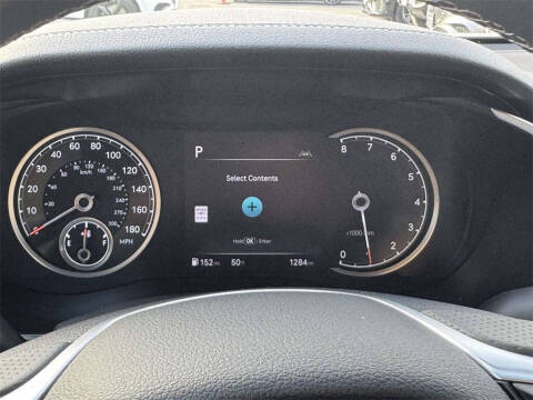 2026 Genesis G70 2.5T Standard