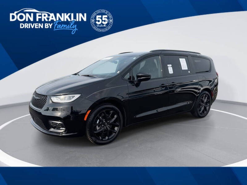 2024 Chrysler Pacifica Touring L