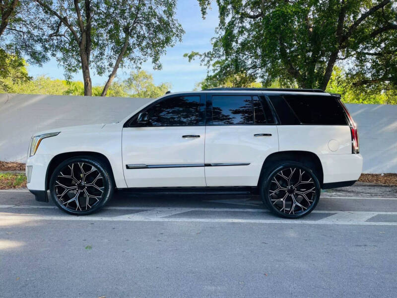 2015 Cadillac Escalade Luxury