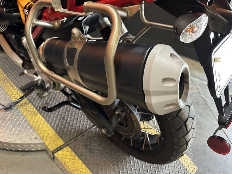 2021 Moto Guzzi V85 TT Adventure E5