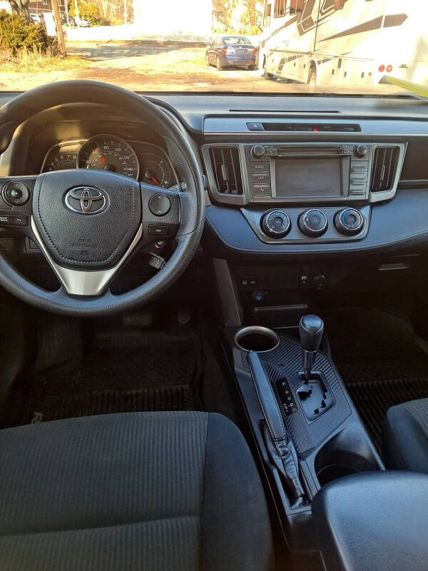 2015 Toyota RAV4 LE