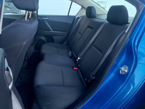 2012 Mazda MAZDA3 i Touring