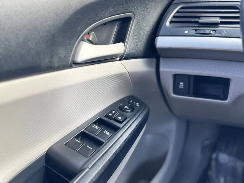 2011 Honda Accord LX-P