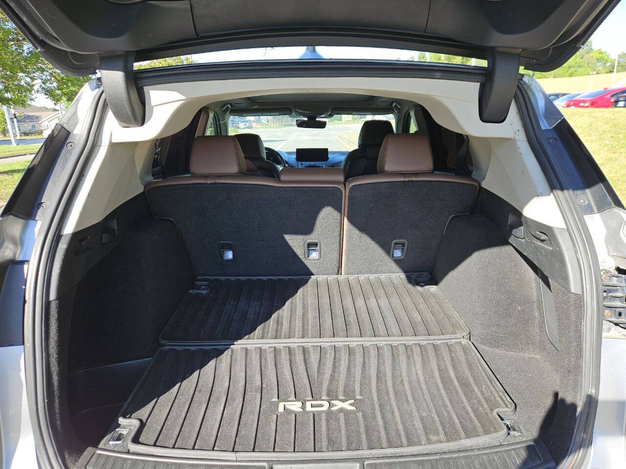 Silver 2019 Acura RDX w/Tech 4dr SUV w/Technology Package 28