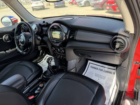 2017 MINI Hardtop 2 Door Cooper