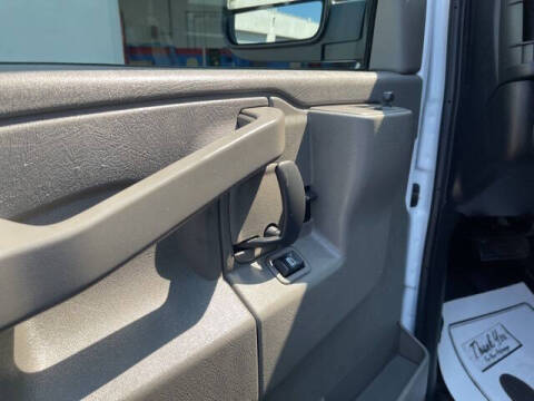 2023 Chevrolet Express 2500