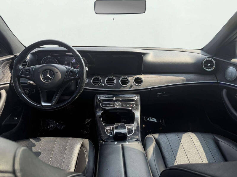 2017 Mercedes-Benz E-Class E 300 4MATIC