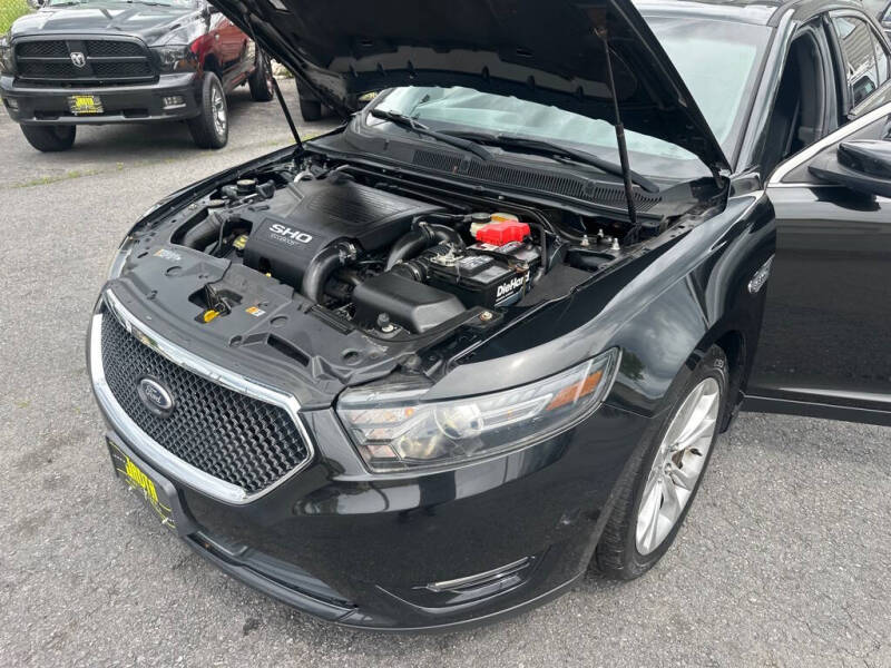 2013 Ford Taurus SHO