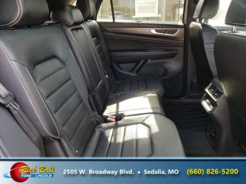 2024 Volkswagen Atlas Cross Sport SEL R-Line 4Motion