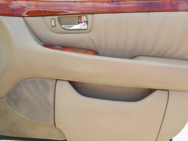 2001 Lexus LS 430