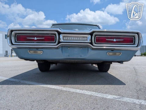 1964 Ford Thunderbird