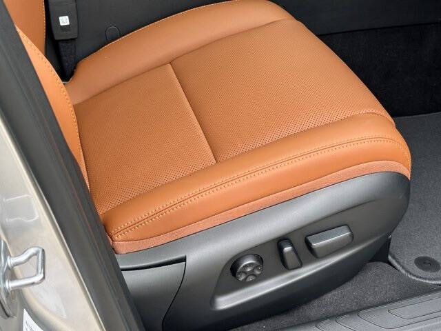 2025 VinFast VF8 Plus