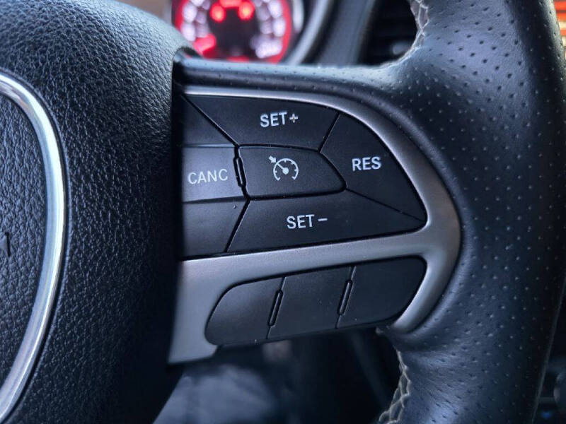 2015 Dodge Challenger SRT Hellcat