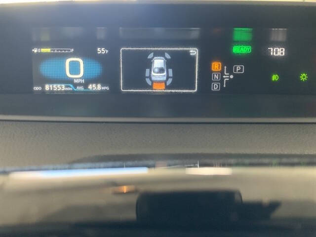 2022 Toyota Prius LE