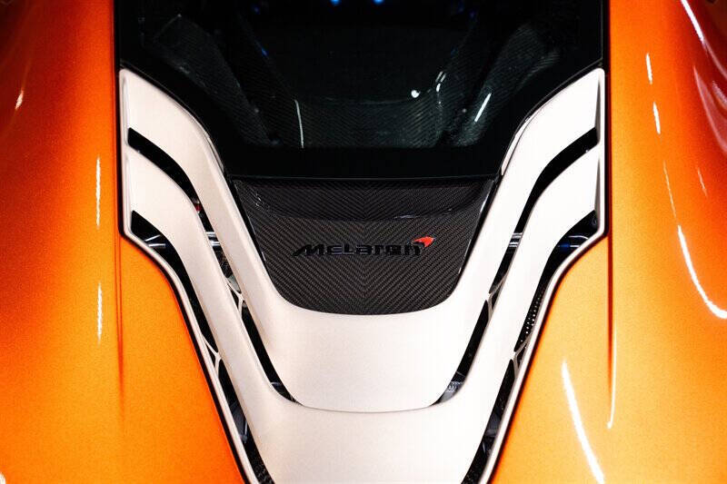 2014 McLaren P1