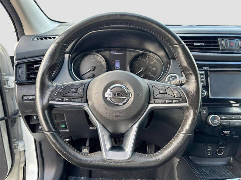 2017 Nissan Rogue Sport SL