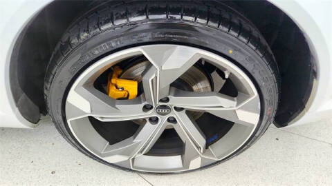 2023 Audi e-tron S Sportback quattro Prestige