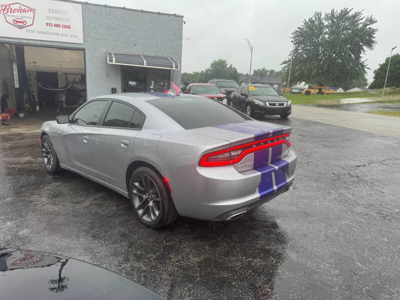 2016 Dodge Charger SXT