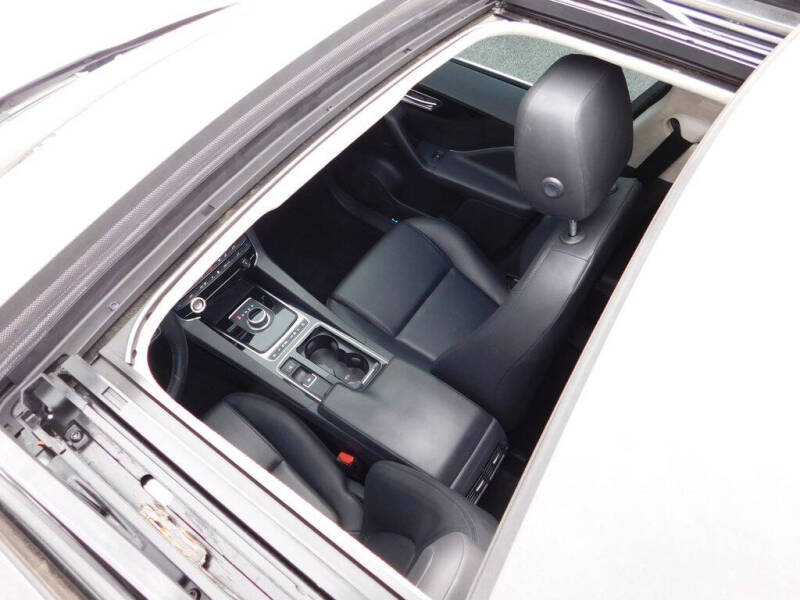 2019 Jaguar F-PACE 25t Premium