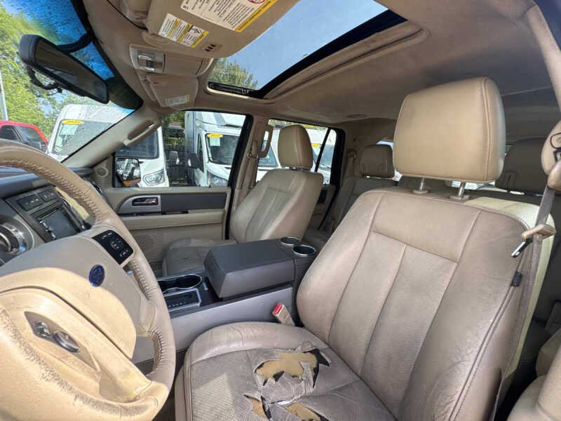 2012 Ford Expedition XLT