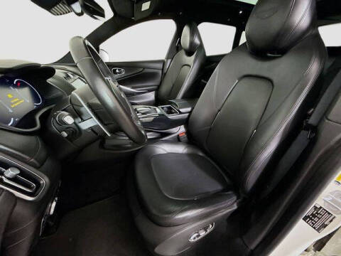 2021 Aston Martin DBX