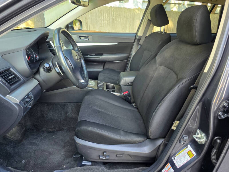 2013 Subaru Outback 2.5i Premium