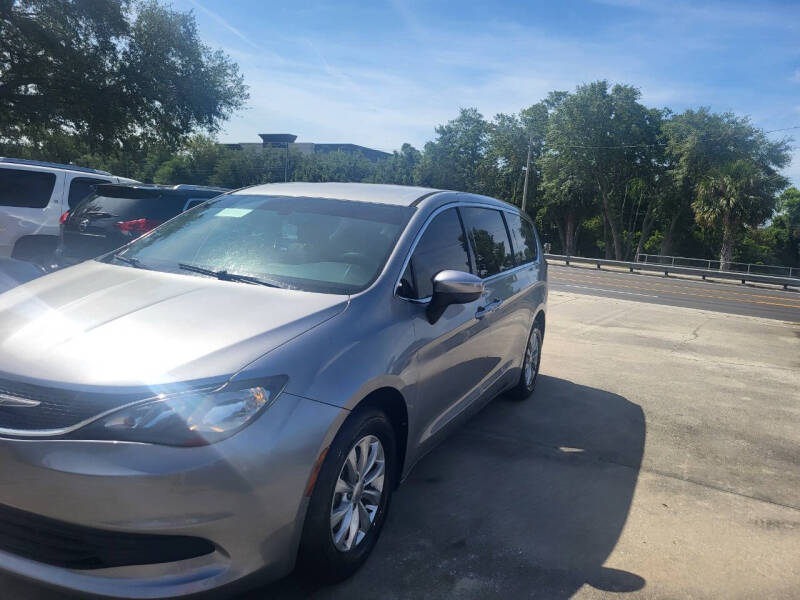 2017 Chrysler Pacifica Touring