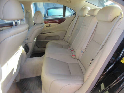 2007 Lexus LS 460
