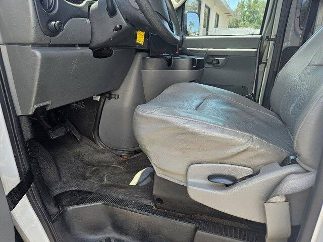 2008 Ford E-Series E-250