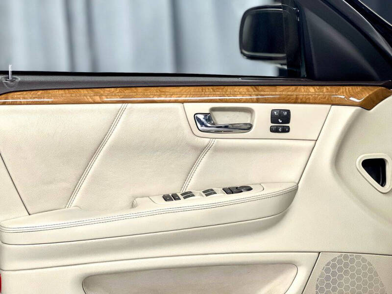 2011 Cadillac DTS Platinum Collection