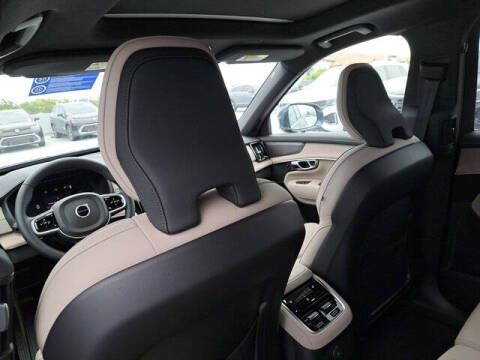 2026 Volvo XC90 T8 Plus 7P