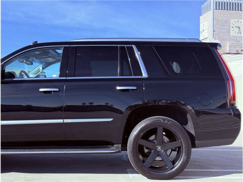 2017 Cadillac Escalade Luxury