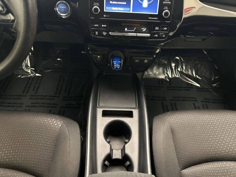 2022 Toyota Prius LE AWD-e