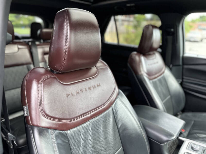 2020 Ford Explorer Platinum