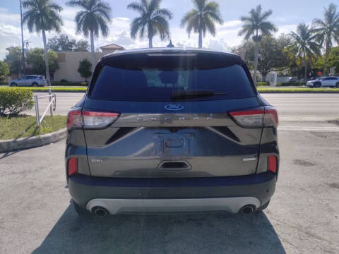 2020 Ford Escape SEL